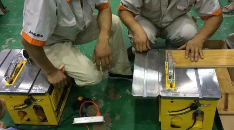 塵霸無塵鋸聯(lián)手生活家地板團(tuán)購現(xiàn)場(chǎng)共推無塵安裝金鑰匙服務(wù)